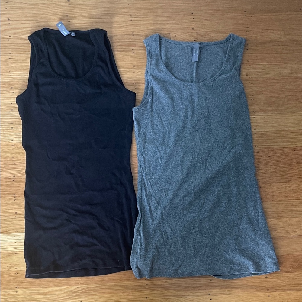Sweaty Betty Black and Gray Ribbed Scoop Tanks Sz XL